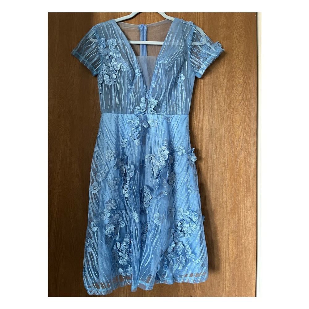 Elegant Blue Floral Dress